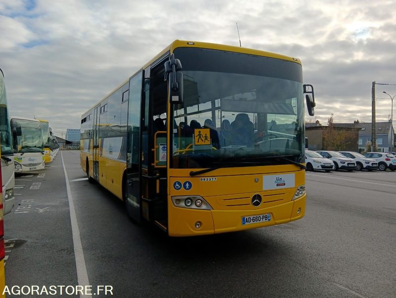 MERCEDES INTOURO N°093377 - Школьный автобус: фото 1 MERCEDES INTOURO N°093377 - Школьный автобус: фото 1