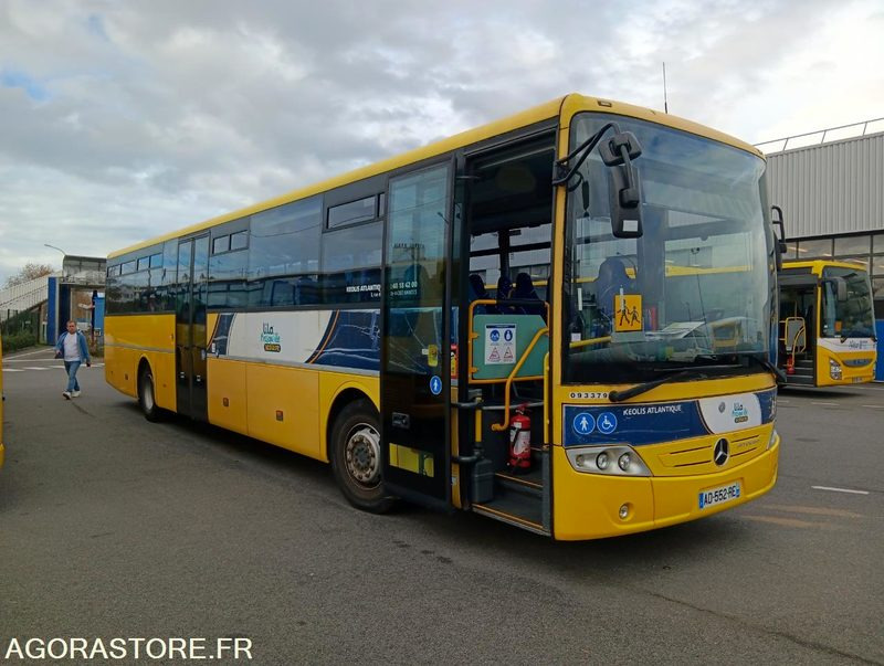 MERCEDES INTOURO N°093379 - Школьный автобус: фото 1 MERCEDES INTOURO N°093379 - Школьный автобус: фото 1