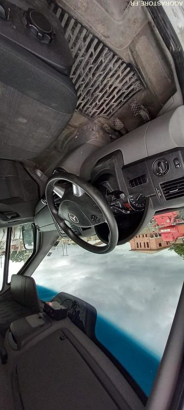 Цельнометаллический фургон MERCEDES SPRINTER diesel - Année 2018 - 349.100km: фото 13