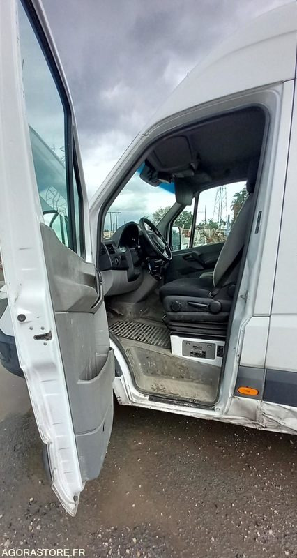 Цельнометаллический фургон MERCEDES SPRINTER diesel - Année 2018 - 349.100km: фото 11
