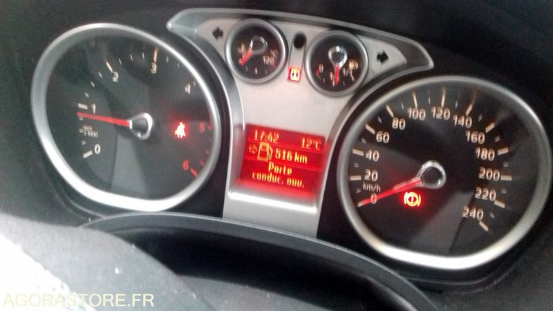 MONOSPACE COMPACT FORD C-MAX - Легковой автомобиль: фото 3 MONOSPACE COMPACT FORD C-MAX - Легковой автомобиль: фото 3