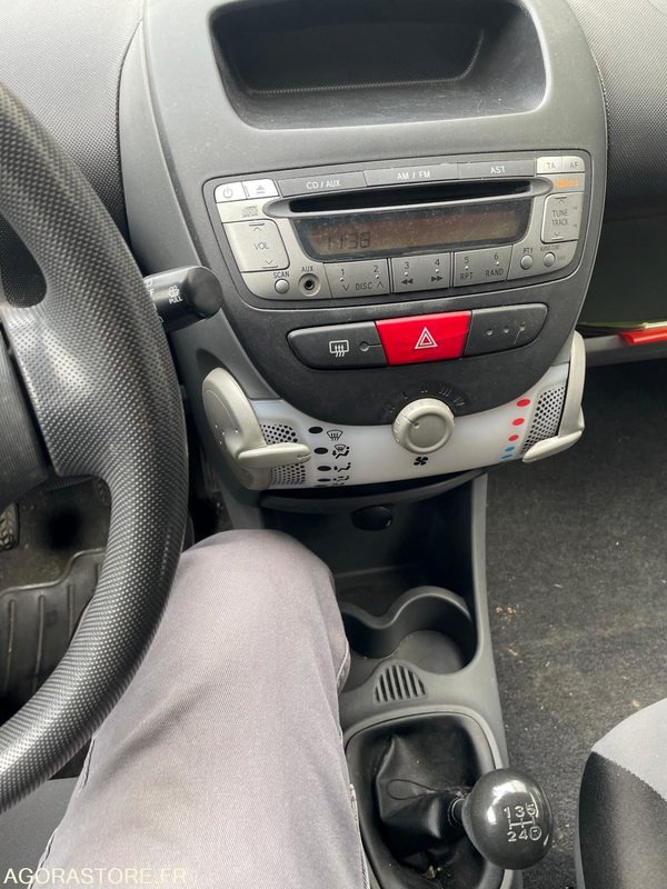 PEUGEOT 107 BE-791-GB - Легковой автомобиль: фото 5 PEUGEOT 107 BE-791-GB - Легковой автомобиль: фото 5