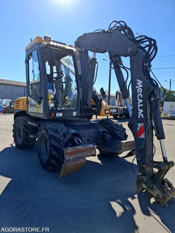 Pelle sur pneus MECALAC 12MTX - N° série 42770 - 2014 - 11400 heures - Экскаватор: фото 5 Pelle sur pneus MECALAC 12MTX - N° série 42770 - 2014 - 11400 heures - Экскаватор: фото 5