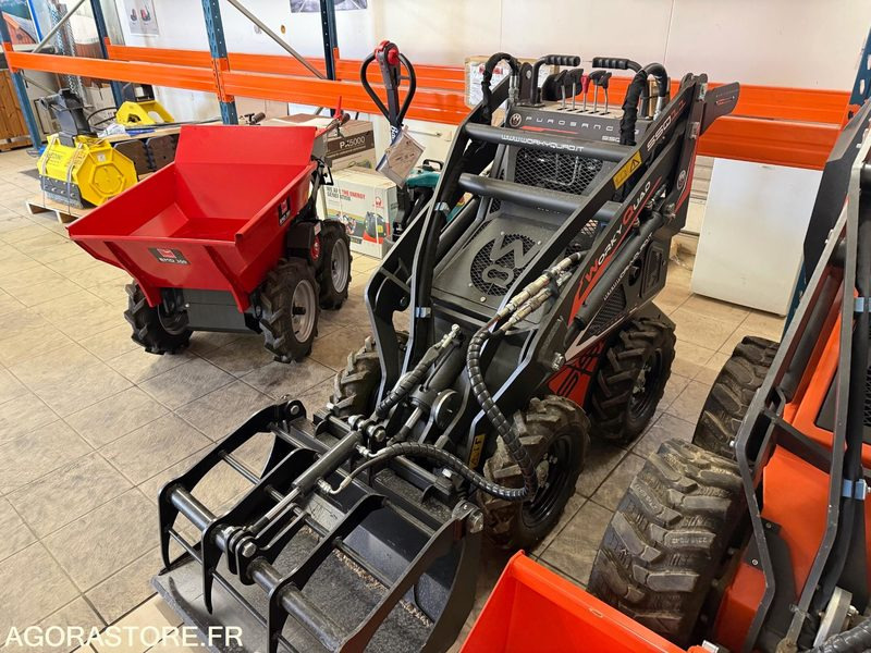 Porte outils SSQ11 PUROSANGUE Worky quad Plus Essence NEUF - Садовое оборудование: фото 1 Porte outils SSQ11 PUROSANGUE Worky quad Plus Essence NEUF - Садовое оборудование: фото 1