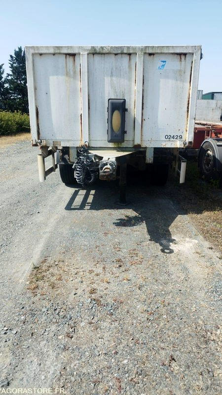 REMORQUE - SAMRO REMORQUE 3ESS PLATEAU - 2004 - BG-713-LR - Прицеп: фото 4 REMORQUE - SAMRO REMORQUE 3ESS PLATEAU - 2004 - BG-713-LR - Прицеп: фото 4