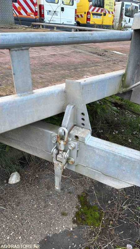 Remorque METAL REM. - 1996 - BC-495-PQ - Прицеп: фото 4 Remorque METAL REM. - 1996 - BC-495-PQ - Прицеп: фото 4