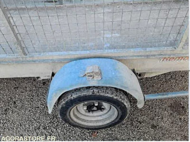 REMORQUE FREINEE AVEC CARTE GRISE - Садовое оборудование: фото 1 REMORQUE FREINEE AVEC CARTE GRISE - Садовое оборудование: фото 1
