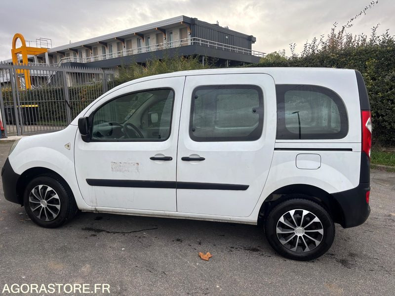 RENAULT - Kangoo- année 2010- 96000 kms - Diesel - Легковой автомобиль: фото 1 RENAULT - Kangoo- année 2010- 96000 kms - Diesel - Легковой автомобиль: фото 1