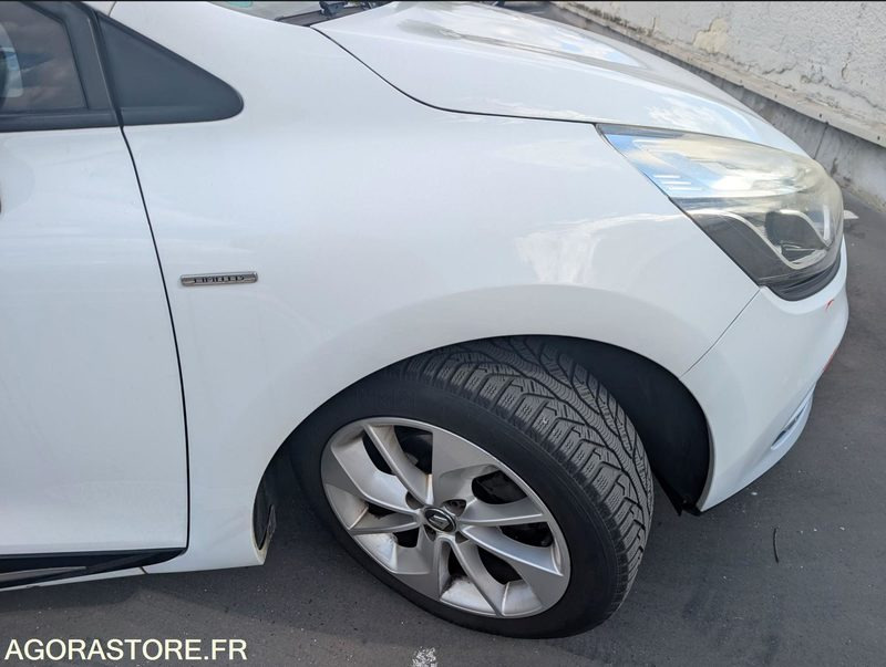 Renault Clio IV Limited TCe 90 – 2017 – Très bien équipée – Excellent état - Легковой автомобиль: фото 5 Renault Clio IV Limited TCe 90 – 2017 – Très bien équipée – Excellent état - Легковой автомобиль: фото 5