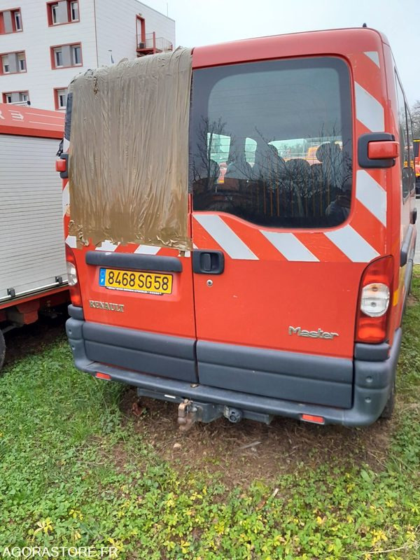 Renault Master - 2006 - 195076kms - 8468SG58 - Микроавтобус, Пассажирский фургон: фото 2 Renault Master - 2006 - 195076kms - 8468SG58 - Микроавтобус, Пассажирский фургон: фото 2