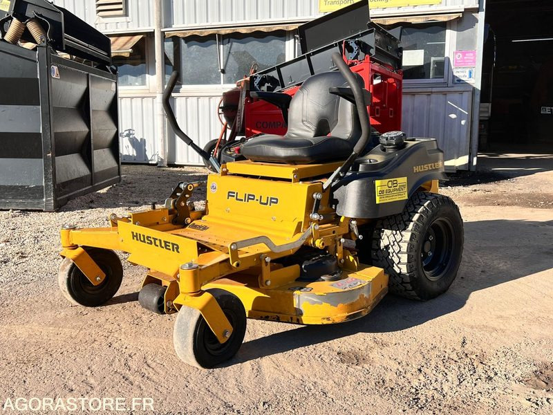 Tondeuse autoportée Hustler Flip-Up 48 - Année 2021 - 151 heures - Газонокосилка: фото 1 Tondeuse autoportée Hustler Flip-Up 48 - Année 2021 - 151 heures - Газонокосилка: фото 1