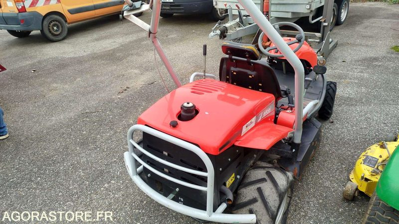 Tracteur tondeuse Efco - Садовое оборудование: фото 5 Tracteur tondeuse Efco - Садовое оборудование: фото 5