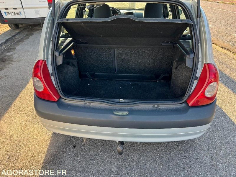 Renault clio - Легковой автомобиль: фото 5 Renault clio - Легковой автомобиль: фото 5