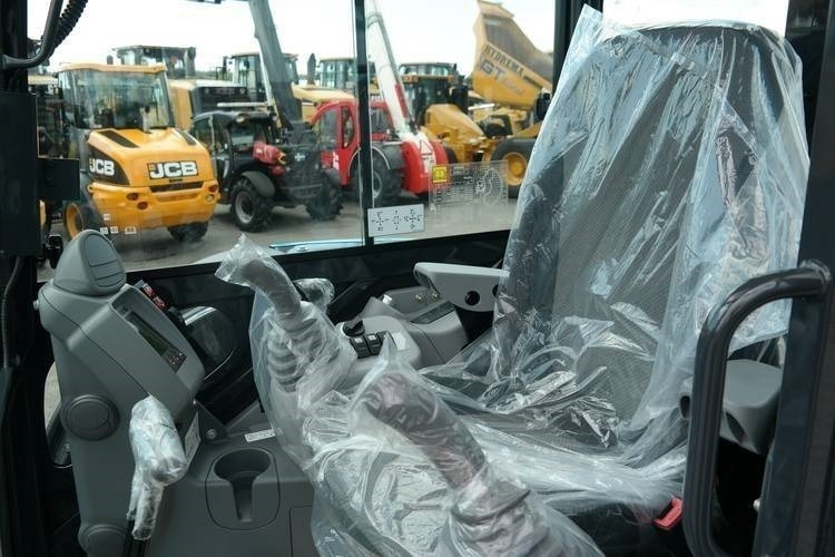 Airman AX 55 U-7 - Мини-экскаватор: фото 5 Airman AX 55 U-7 - Мини-экскаватор: фото 5