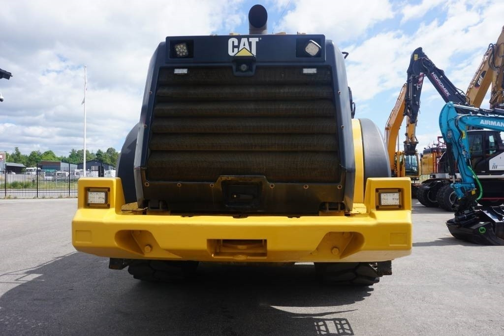 CAT 980 M - Колёсный погрузчик: фото 3 CAT 980 M - Колёсный погрузчик: фото 3