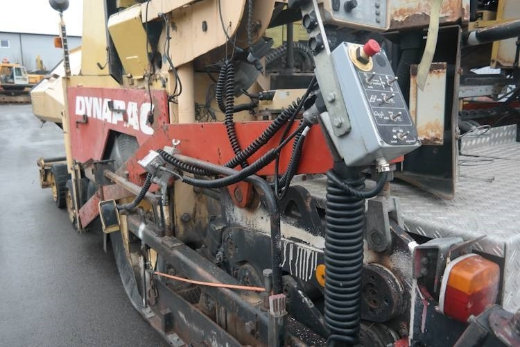 Dynapack F121 4WD - Асфальтоукладчик: фото 5 Dynapack F121 4WD - Асфальтоукладчик: фото 5