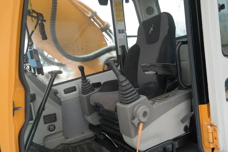 Гусеничный экскаватор Hyundai R360LC-7: фото 17