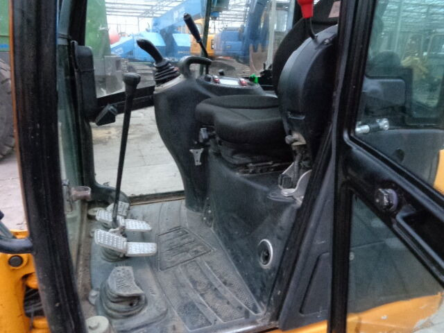 JCB 8018 - Мини-экскаватор: фото 2 JCB 8018 - Мини-экскаватор: фото 2