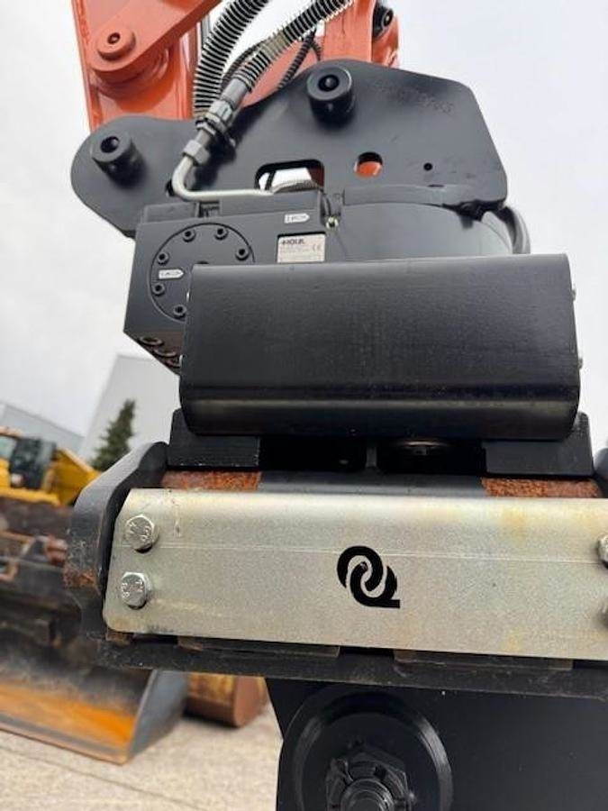 Hitachi ZX65 USB-6 - Мини-экскаватор: фото 5 Hitachi ZX65 USB-6 - Мини-экскаватор: фото 5