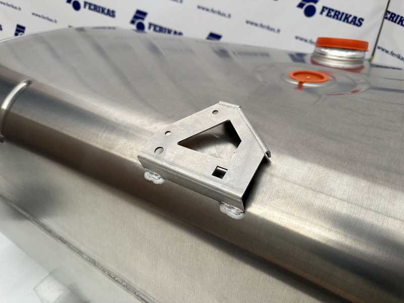 Новый Топливный бак для Грузовиков DAF: фото 7