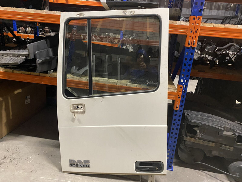 DAF xf105 - Дверь и запчасти для Грузовиков: фото 1 DAF xf105 - Дверь и запчасти для Грузовиков: фото 1