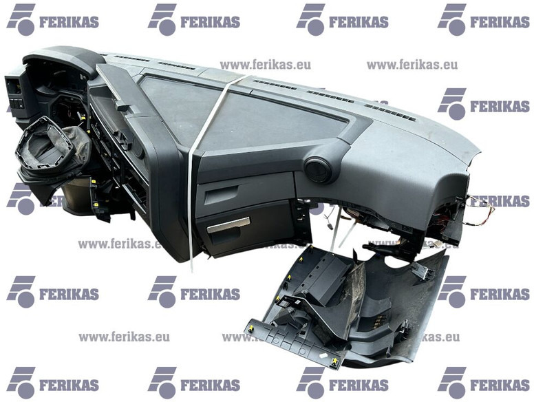 Renault T - Кабина и интерьер для Грузовиков: фото 3 Renault T - Кабина и интерьер для Грузовиков: фото 3