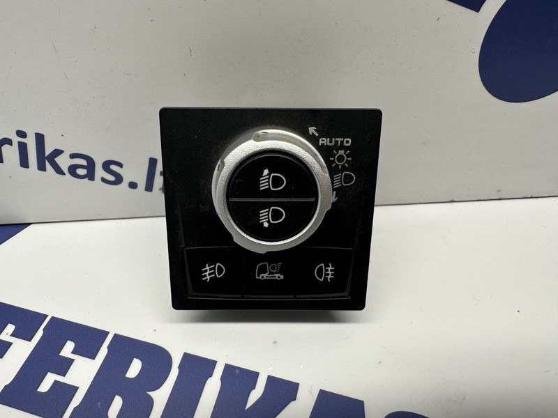 Renault lights switch - Приборная панель для Грузовиков: фото 1 Renault lights switch - Приборная панель для Грузовиков: фото 1