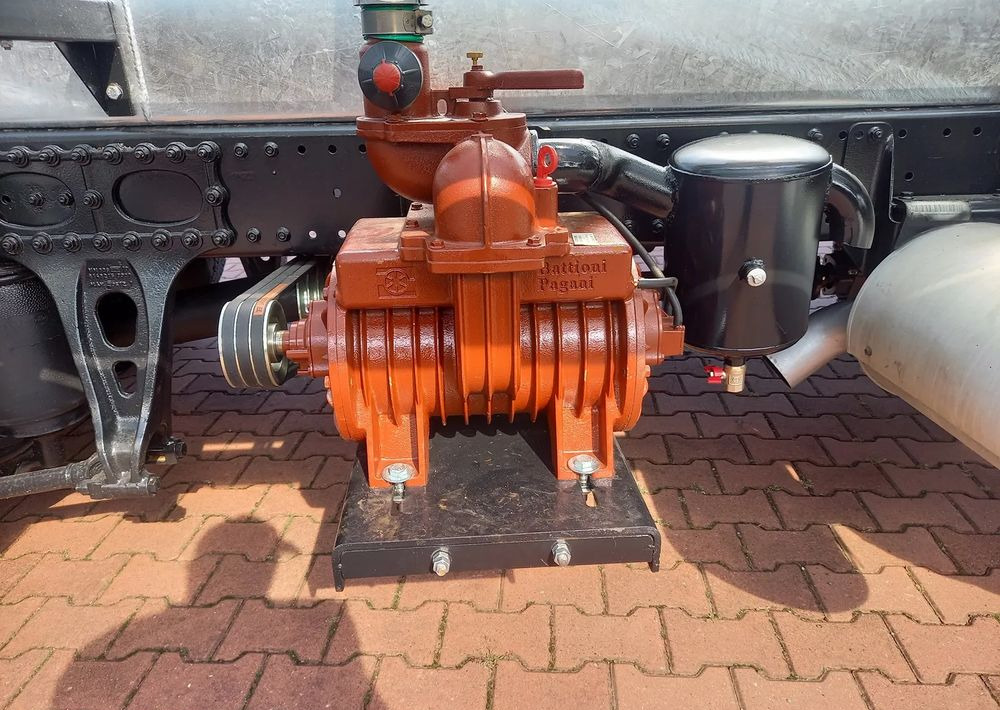 MAN TGM 12 250 E 5 - Грузовик-цистерна: фото 4 MAN TGM 12 250 E 5 - Грузовик-цистерна: фото 4