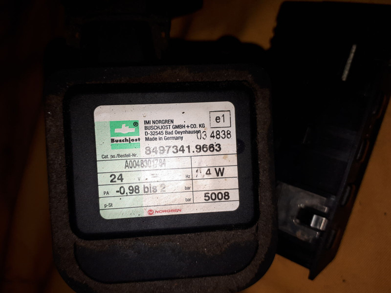 Scania охлаждения - Помпа: фото 3 Scania охлаждения - Помпа: фото 3