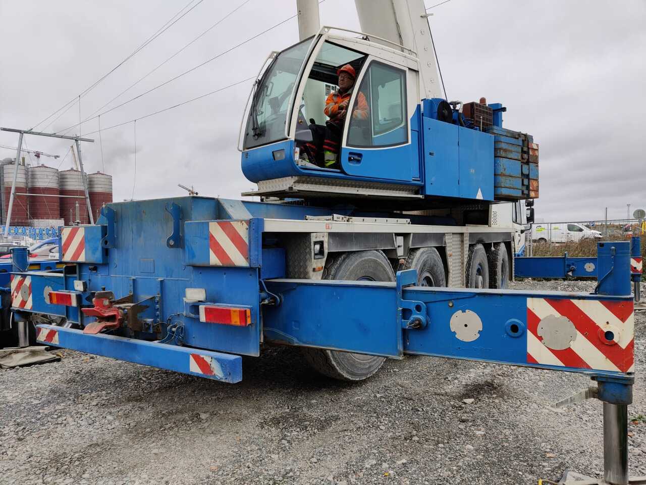 Tadano Faun ATF90G-4 - Вседорожный кран: фото 3 Tadano Faun ATF90G-4 - Вседорожный кран: фото 3