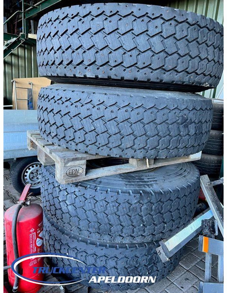 Michelin 385/95 R 20 385/95 R 20 - Шина: фото 1 Michelin 385/95 R 20 385/95 R 20 - Шина: фото 1