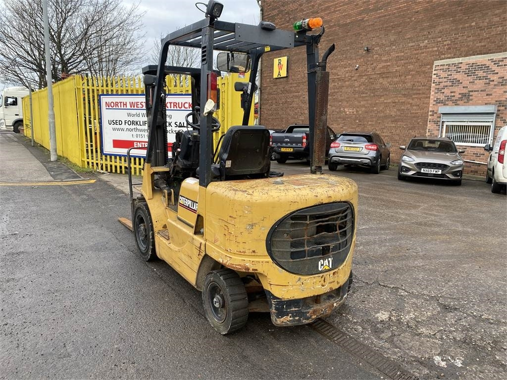 CAT DP25K - Дизельный погрузчик: фото 3 CAT DP25K - Дизельный погрузчик: фото 3