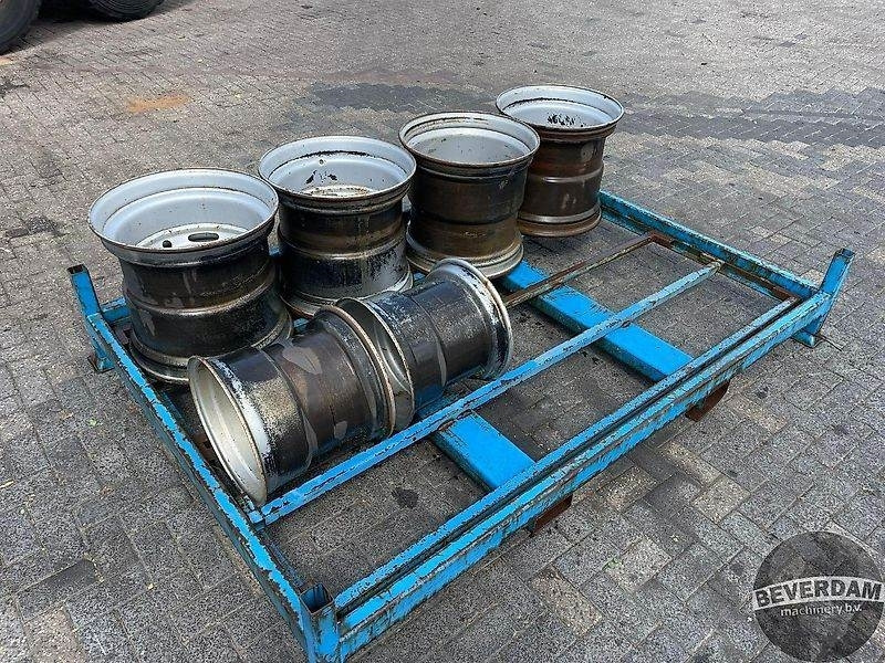 4x 10 gaats velgen - Шина для Сельскохозяйственной техники: фото 2 4x 10 gaats velgen - Шина для Сельскохозяйственной техники: фото 2