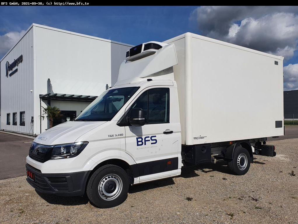 MAN TGE 3.140 4x2 F SB Bi-Temp Kühlkoffer, Carrier P MAN TGE 3.140 4x2 F SB Bi-Temp Kühlkoffer, Carrier P - Фургон-рефрижератор: фото 1 MAN TGE 3.140 4x2 F SB Bi-Temp Kühlkoffer, Carrier P MAN TGE 3.140 4x2 F SB Bi-Temp Kühlkoffer, Carrier P - Фургон-рефрижератор: фото 1