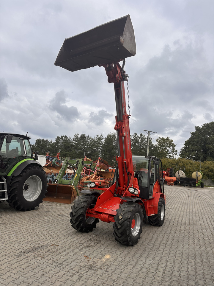 SCHÄFFER 9310T - Компактный фронтальный погрузчик: фото 3 SCHÄFFER 9310T - Компактный фронтальный погрузчик: фото 3