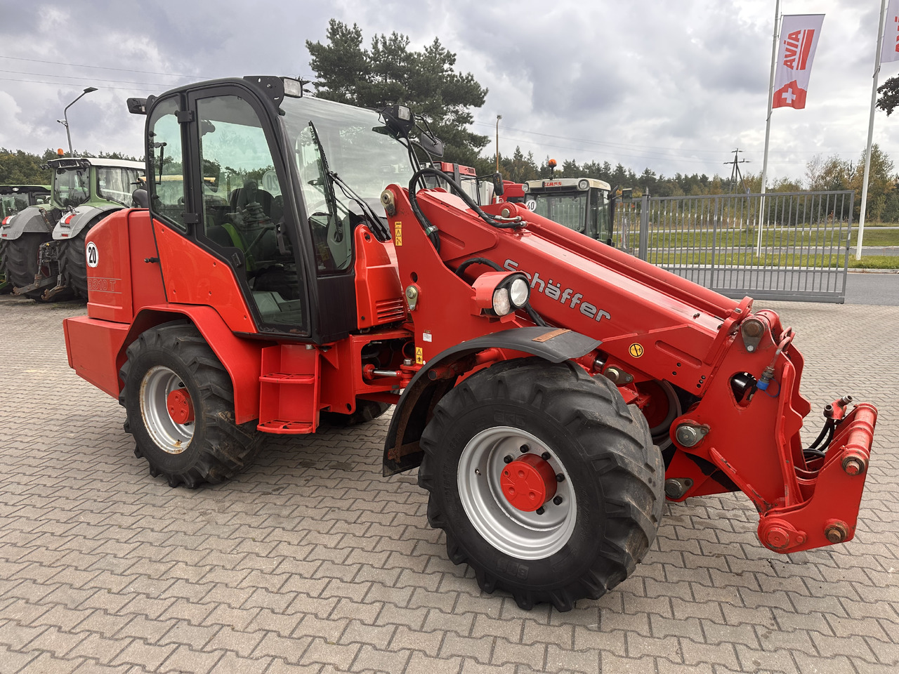 SCHÄFFER 9310T - Компактный фронтальный погрузчик: фото 2 SCHÄFFER 9310T - Компактный фронтальный погрузчик: фото 2