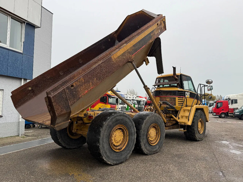 Сочленённый самосвал Caterpillar 725 - CE + AIRCO + RETARDER - TYRES: 23.5R25: фото 9 Сочленённый самосвал Caterpillar 725 - CE + AIRCO + RETARDER - TYRES: 23.5R25: фото 9