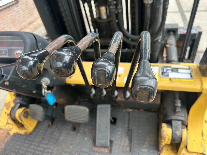 Дизельный погрузчик Caterpillar DP50 VORKVERSTELLERS +SIDE SHIFT: фото 7