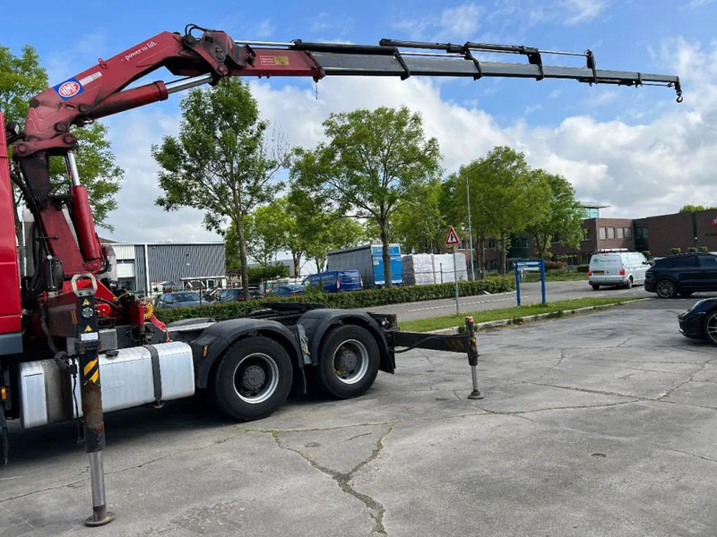 DAF XF 105.460 6X4 EURO 5 + HMF 4220 K6 + REMOTE CONTROL + RETARDER - Автоманипулятор: фото 4 DAF XF 105.460 6X4 EURO 5 + HMF 4220 K6 + REMOTE CONTROL + RETARDER - Автоманипулятор: фото 4