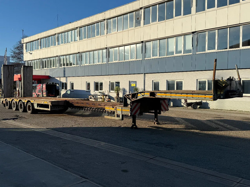 Faymonville STN-4AU - EXTENDABLE 4,82 METER + HYDRAULIC RAMPS - Низкорамный полуприцеп: фото 1 Faymonville STN-4AU - EXTENDABLE 4,82 METER + HYDRAULIC RAMPS - Низкорамный полуприцеп: фото 1