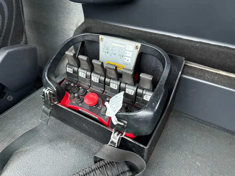 Iveco Trakker 360 6X4 EURO 6 + PALFINGER PK20001K + REMOTE CONTROL в лизинг Iveco Trakker 360 6X4 EURO 6 + PALFINGER PK20001K + REMOTE CONTROL: фото 8