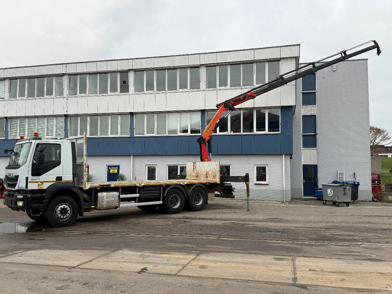 Iveco Trakker 360 6X4 EURO 6 + PALFINGER PK20001K + REMOTE CONTROL - Автоманипулятор: фото 3 Iveco Trakker 360 6X4 EURO 6 + PALFINGER PK20001K + REMOTE CONTROL - Автоманипулятор: фото 3