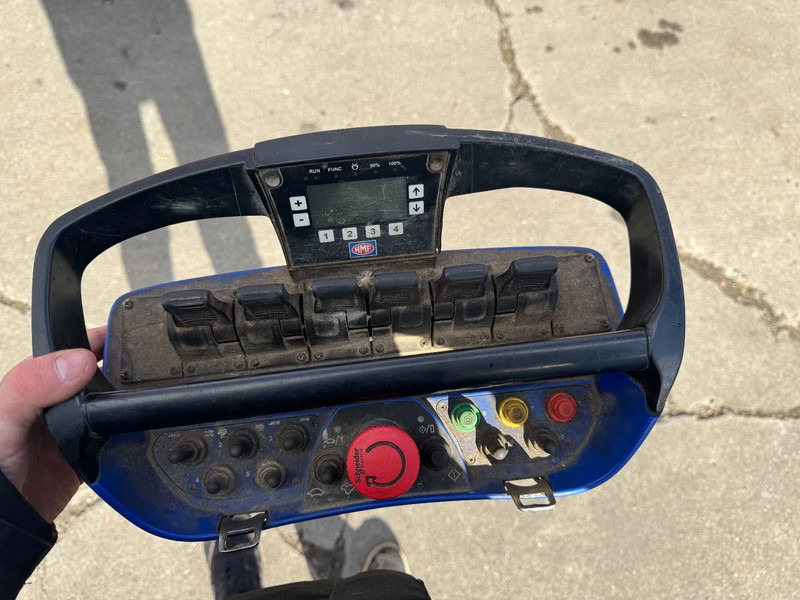 Тросовый мультилифт, Автоманипулятор MAN TGA 35.440 8X2 - EURO 4 + HMF 2620K-RC 2018! + REMOTE + HYDRAUTO CABLE LIFT + LIFTING AXLE: фото 6 Тросовый мультилифт, Автоманипулятор MAN TGA 35.440 8X2 - EURO 4 + HMF 2620K-RC 2018! + REMOTE + HYDRAUTO CABLE LIFT + LIFTING AXLE: фото 6