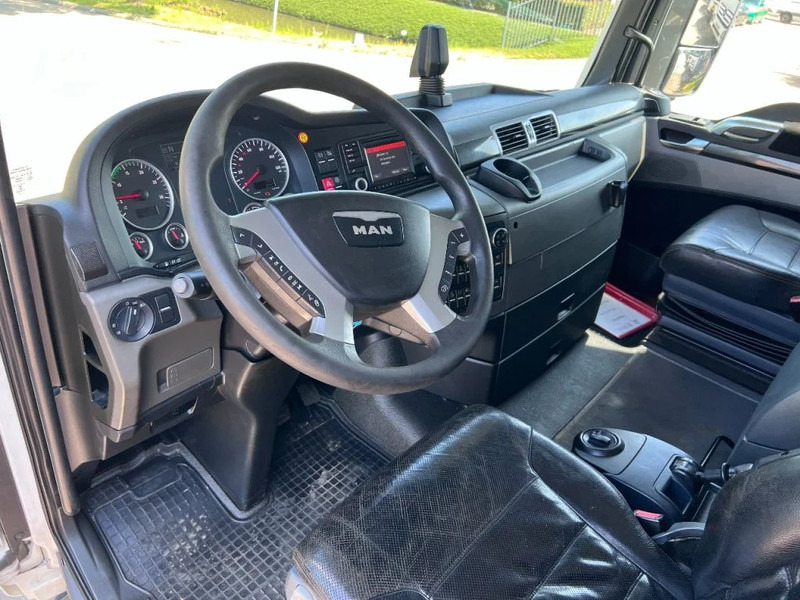 Ассенизатор MAN TGX 26.560 6X2 EURO 6 - 11.500L VACUUM CLEANER - 2 COMPARTIMENTEN + INTARDER: фото 18 Ассенизатор MAN TGX 26.560 6X2 EURO 6 - 11.500L VACUUM CLEANER - 2 COMPARTIMENTEN + INTARDER: фото 18