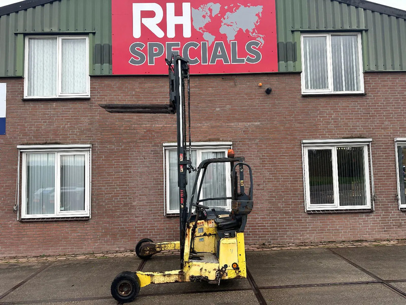 Moffett M4 25.3 2,5 TON SIDESHIFT DIESEL MEENEEMHEFTRUCK - Мобильный вилочный погрузчик: фото 1 Moffett M4 25.3 2,5 TON SIDESHIFT DIESEL MEENEEMHEFTRUCK - Мобильный вилочный погрузчик: фото 1