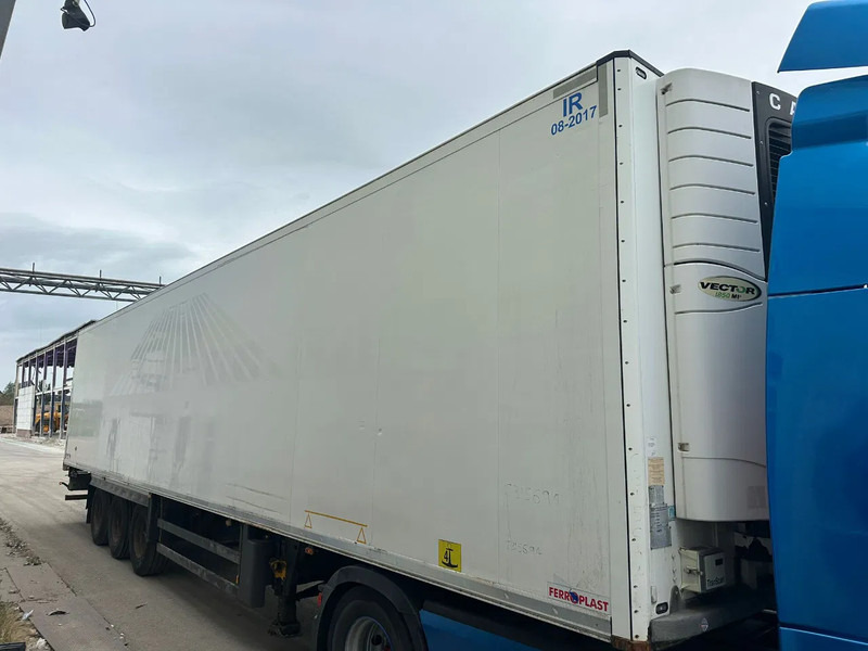Schmitz Cargobull Schmitz Cargobull PRICES FROM €6950 TO €8950,- 40 X CARRIER 1850 MT D/E SAF AXELS - Полуприцеп-рефрижератор: фото 4 Schmitz Cargobull Schmitz Cargobull PRICES FROM €6950 TO €8950,- 40 X CARRIER 1850 MT D/E SAF AXELS - Полуприцеп-рефрижератор: фото 4