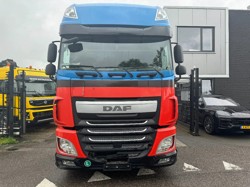 DAF XF 440 4X2 LOW DECK EURO 6 - Тягач: фото 2 DAF XF 440 4X2 LOW DECK EURO 6 - Тягач: фото 2