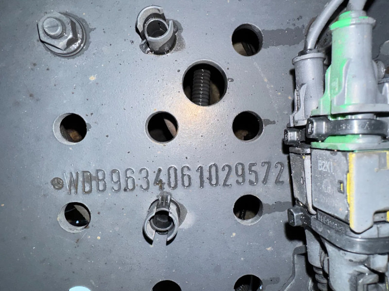 Тягач Mercedes-Benz Actros 1842 4X2 EURO 6 MEGA DOUBLE TANK: фото 14