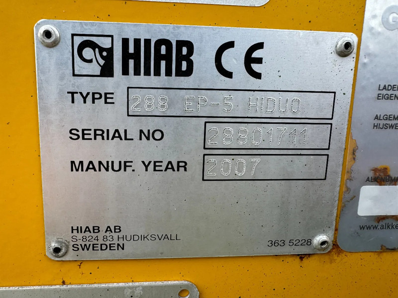 Scania P380 6X2 HIAB 288 + REMOTE CONTROL + PLATEAU - Тягач: фото 5 Scania P380 6X2 HIAB 288 + REMOTE CONTROL + PLATEAU - Тягач: фото 5