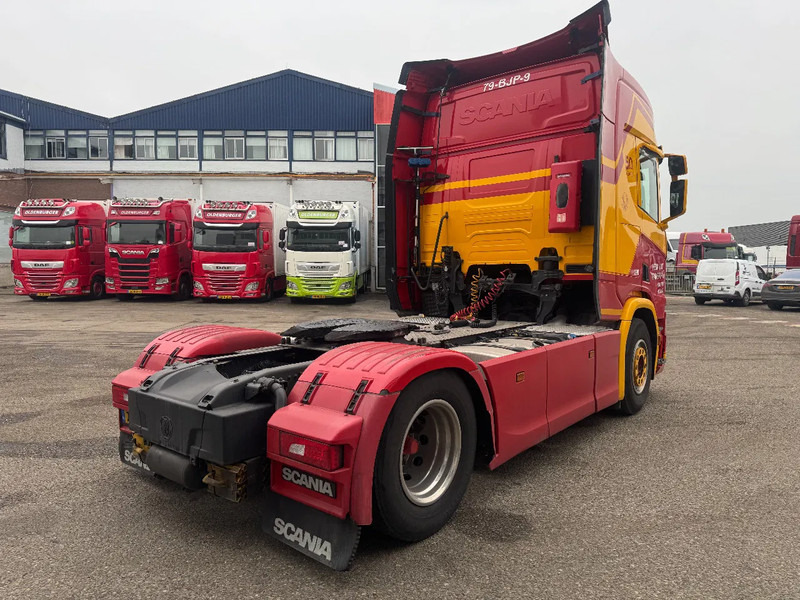 Scania R450 4X2 EURO 6 ADR SKIRTS DOUBLE TANK - Тягач: фото 5 Scania R450 4X2 EURO 6 ADR SKIRTS DOUBLE TANK - Тягач: фото 5